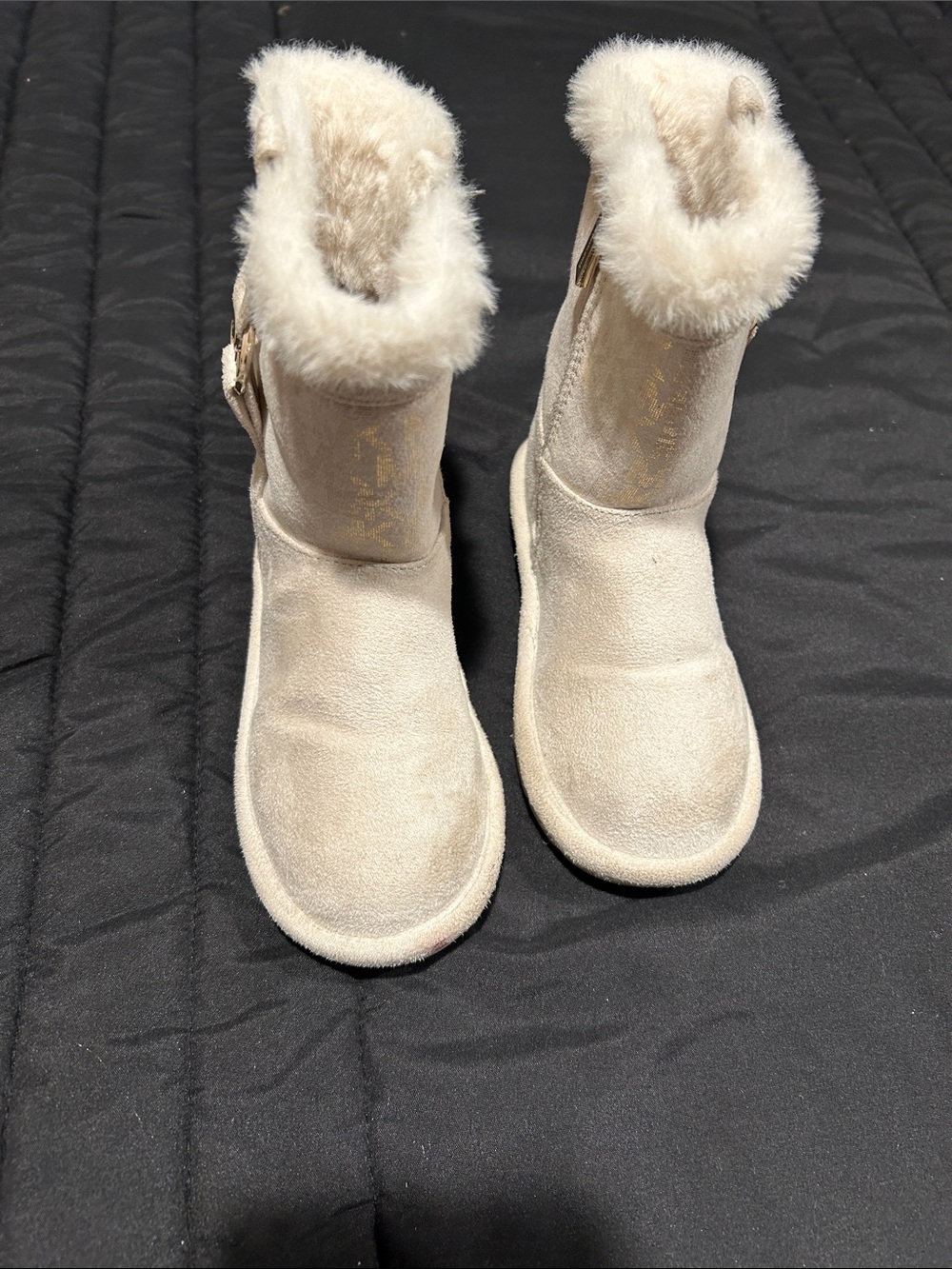 Michael Kors Cream Faux-Fur Cuff Winter Boots